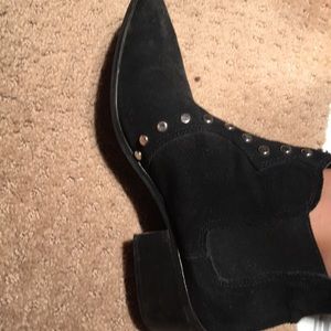 Steve Madden black booties! Brand new